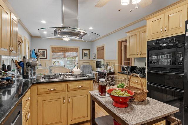 340 Purgatory Road, Northbridge, MA 01588