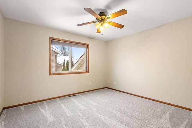 1201 Olivia Street SE, New Prague, MN 56071