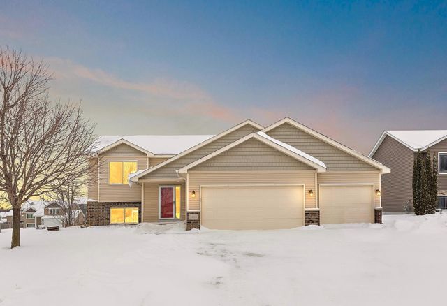 1201 Olivia Street SE, New Prague, MN 56071