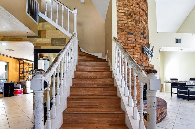 14811 Charlmont Drive, Houston, TX 77083