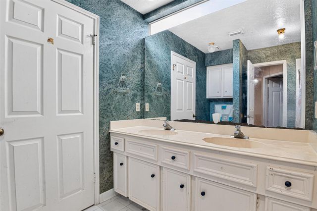 14811 Charlmont Drive, Houston, TX 77083