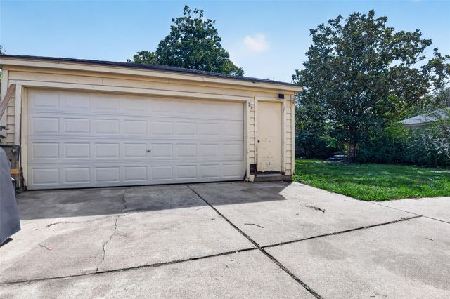 14811 Charlmont Drive, Houston, TX 77083