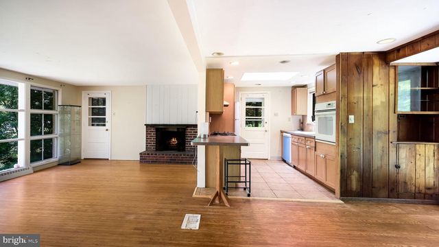 42 W RIDGE RD, Media, PA 19063