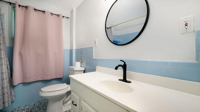 42 W RIDGE RD, Media, PA 19063
