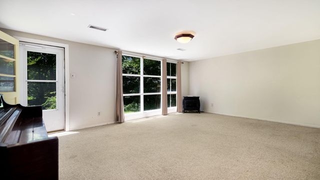 42 W RIDGE RD, Media, PA 19063
