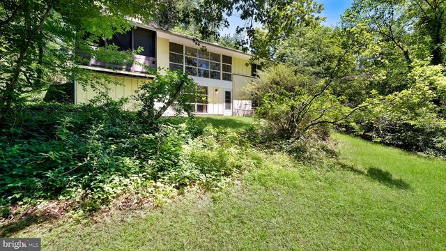 42 W RIDGE RD, Media, PA 19063