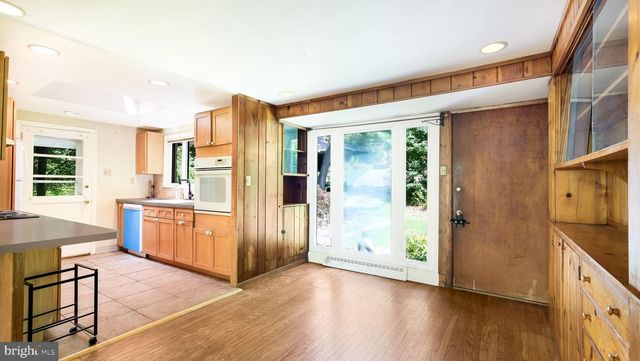 42 W RIDGE RD, Media, PA 19063