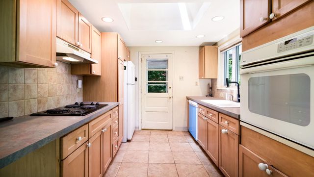 42 W RIDGE RD, Media, PA 19063