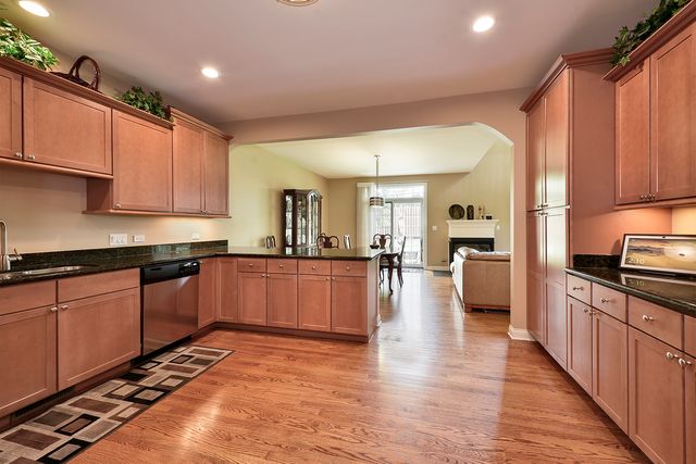843 N Franklin Avenue, Palatine, IL 60067