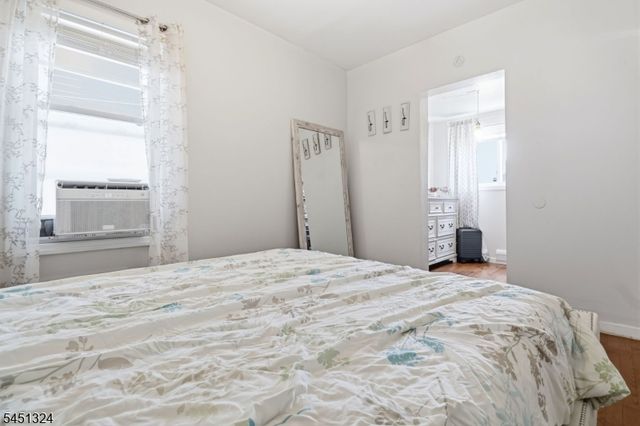 621 Spruce St, Roselle Boro, NJ 07203