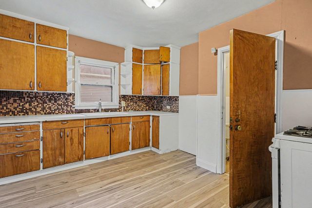 2128 Hoyt Street, Muskegon Heights City, MI 49444