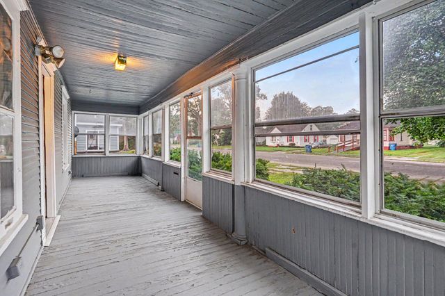 2128 Hoyt Street, Muskegon Heights City, MI 49444