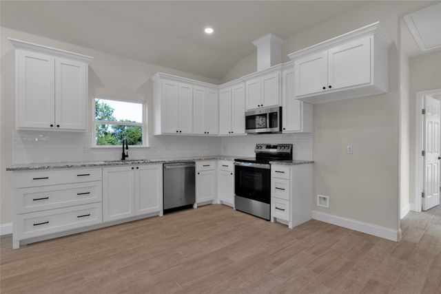 815 SW 28th Street, Mineral Wells, TX 76067