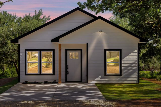 815 SW 28th Street, Mineral Wells, TX 76067