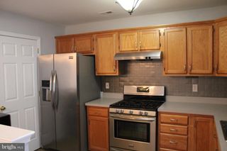 2602 BEACON HILL DR, Sicklerville, NJ 08081