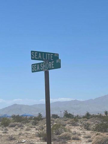 2444 Sea Shore Avenue, Thermal, CA 92274