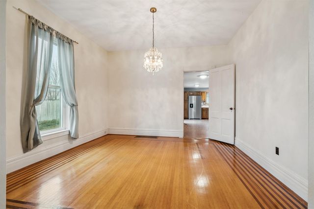 200 E Butler Street, Manchester, IA 52057