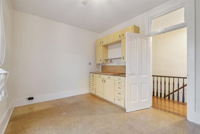 200 E Butler Street, Manchester, IA 52057