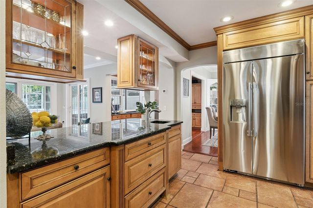 910 ALAMEDA STREET, Orlando, FL 32804