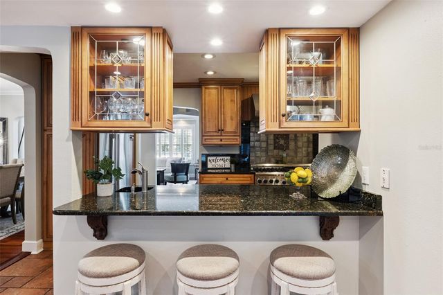 910 ALAMEDA STREET, Orlando, FL 32804