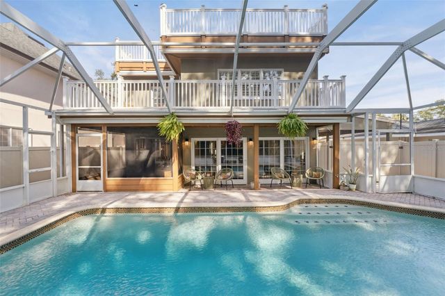 910 ALAMEDA STREET, Orlando, FL 32804