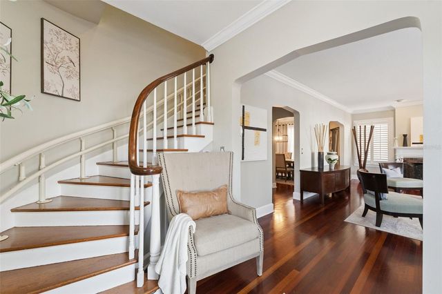 910 ALAMEDA STREET, Orlando, FL 32804