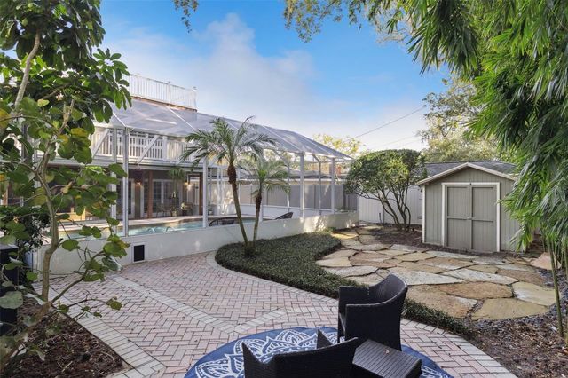 910 ALAMEDA STREET, Orlando, FL 32804