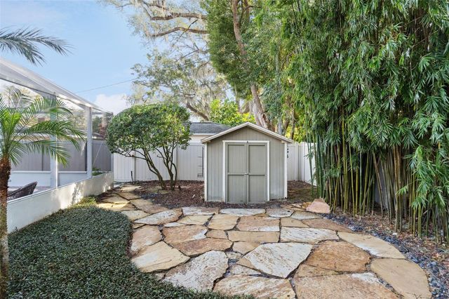 910 ALAMEDA STREET, Orlando, FL 32804