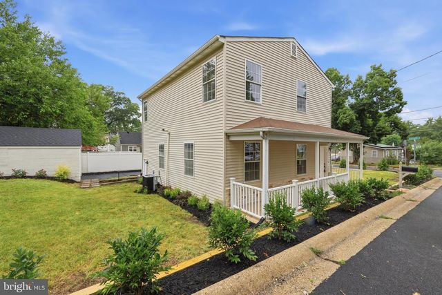 901 NOVA AVE, Capitol Heights, MD 20743