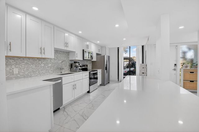 3707 Bridgewood Drive, Boca Raton, FL 33434