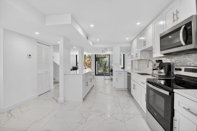 3707 Bridgewood Drive, Boca Raton, FL 33434