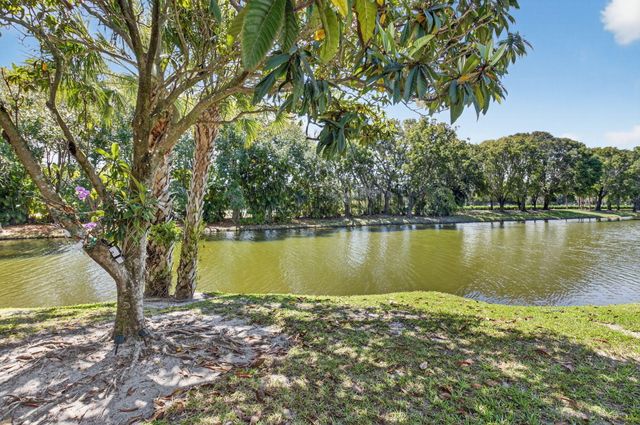 3707 Bridgewood Drive, Boca Raton, FL 33434