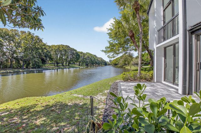 3707 Bridgewood Drive, Boca Raton, FL 33434