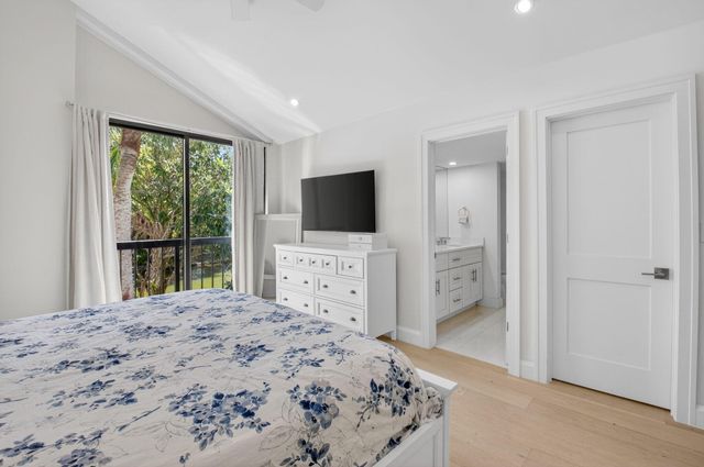 3707 Bridgewood Drive, Boca Raton, FL 33434