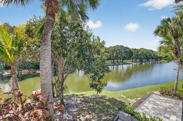 3707 Bridgewood Drive, Boca Raton, FL 33434