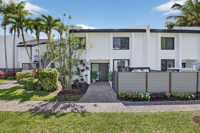 3707 Bridgewood Drive, Boca Raton, FL 33434