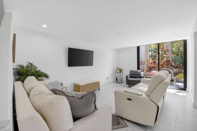 3707 Bridgewood Drive, Boca Raton, FL 33434