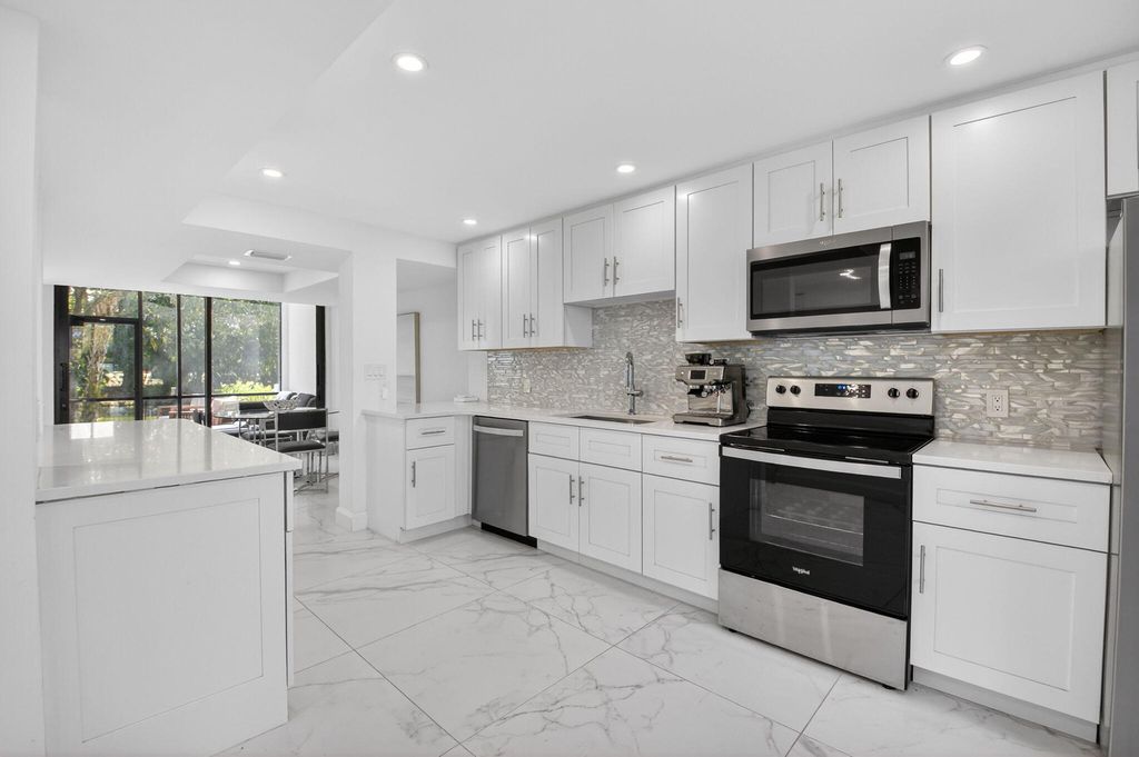 3707 Bridgewood Drive, Boca Raton, FL 33434