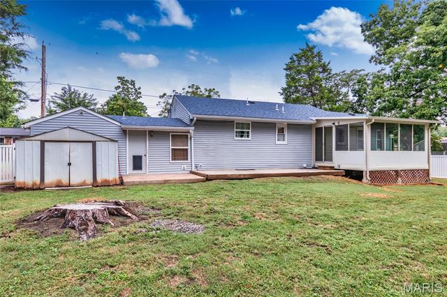 816 Sun Valley S, Arnold, MO 63010