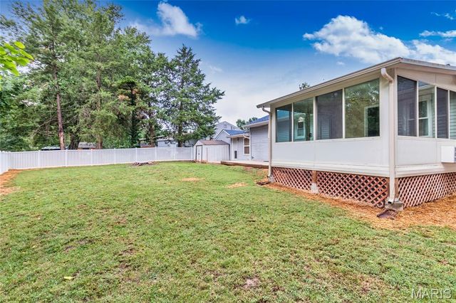 816 Sun Valley S, Arnold, MO 63010