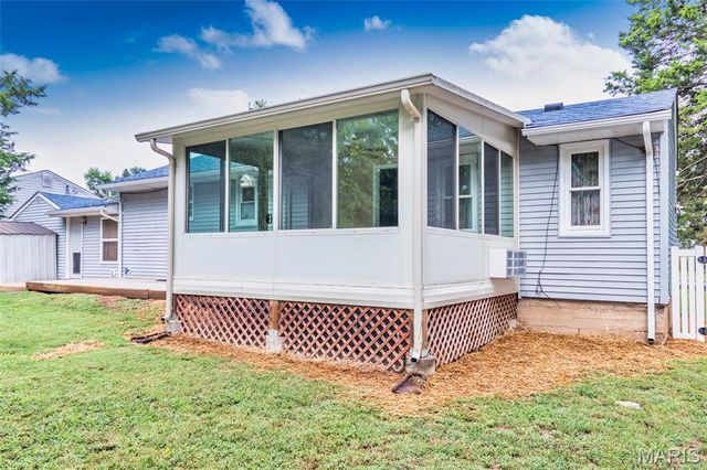 816 Sun Valley S, Arnold, MO 63010