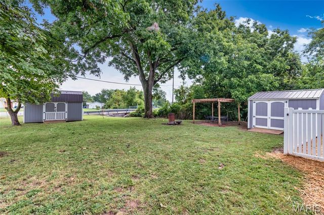 816 Sun Valley S, Arnold, MO 63010