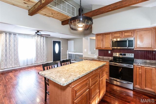 816 Sun Valley S, Arnold, MO 63010