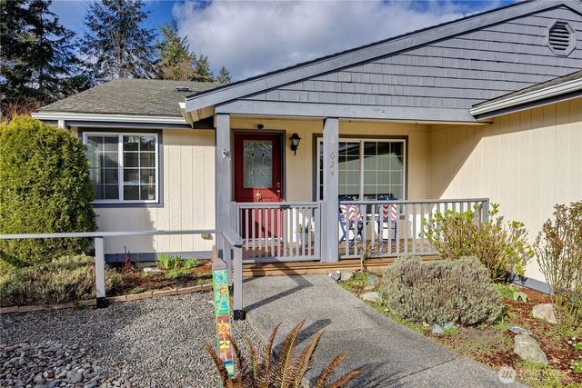 2624 Highland Loop, Port Townsend, WA 98368