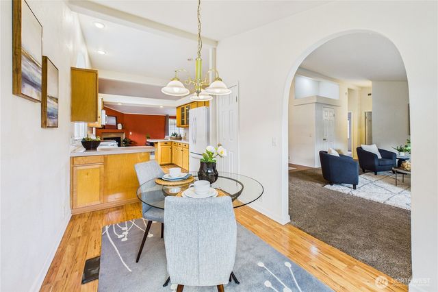 2624 Highland Loop, Port Townsend, WA 98368