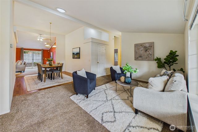 2624 Highland Loop, Port Townsend, WA 98368