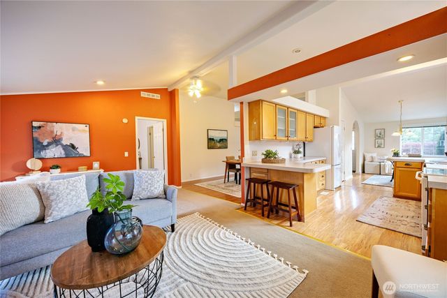 2624 Highland Loop, Port Townsend, WA 98368