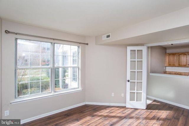 10014 BEACON HILL DR, Southampton, PA 18966