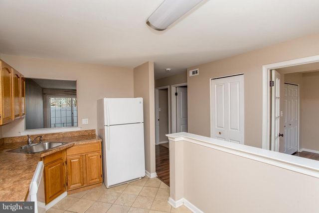 10014 BEACON HILL DR, Southampton, PA 18966