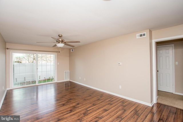 10014 BEACON HILL DR, Southampton, PA 18966